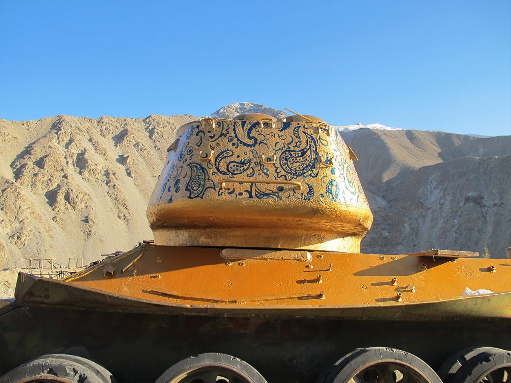 Close-up of blue paisley pattern on Soviet military tank turret
